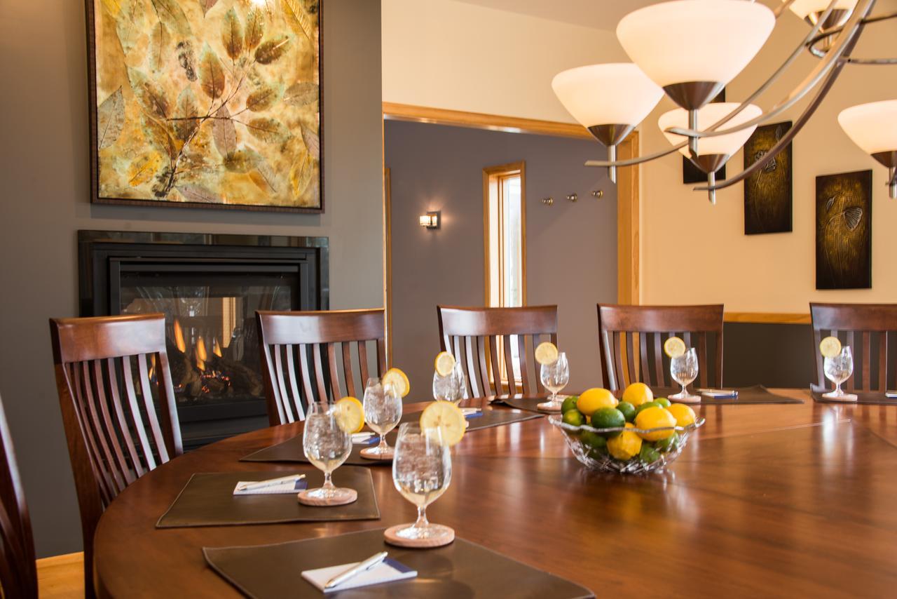 River Spring Lodge Darien Extérieur photo